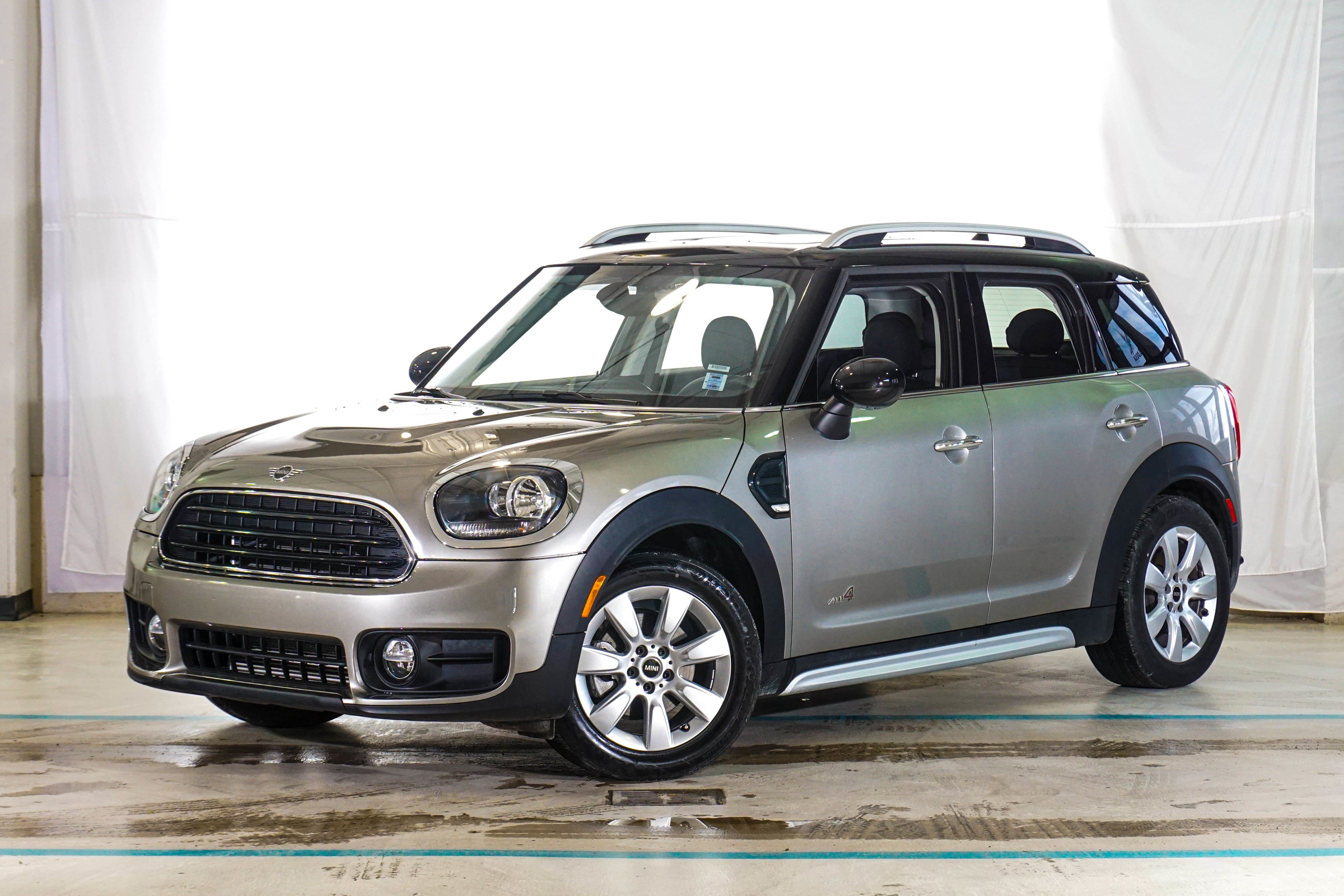 MINI Countryman Clutch